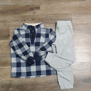 Carter's jogger set 🦖